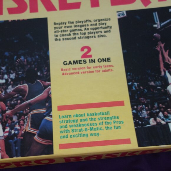 Vintage 1981 Strat-O-Magic Pro Basketball with Larry Bird & Magic Johnson - Picture 2 of 16